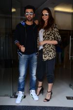 Ranbir Kapoor, Deepika Padukone snapped on 13th Nov 2015